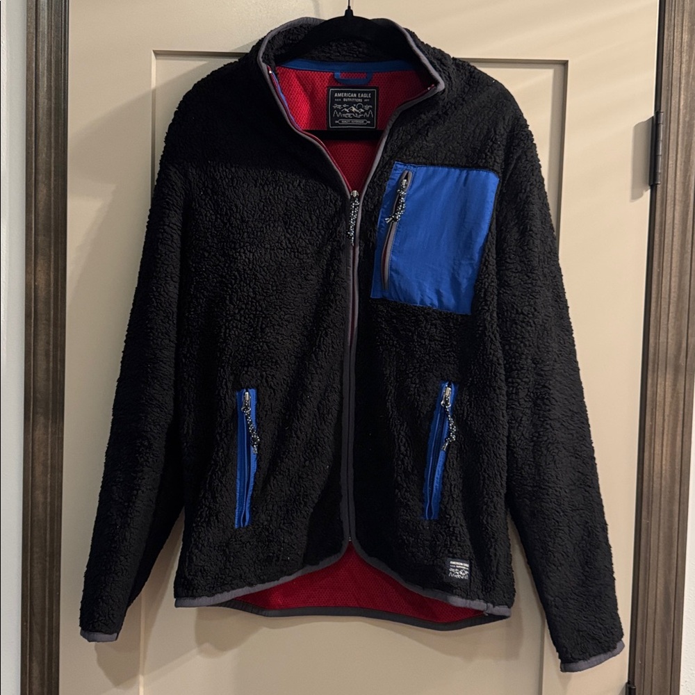 American Eagle Outfitters Red and Black Fleece Jacket